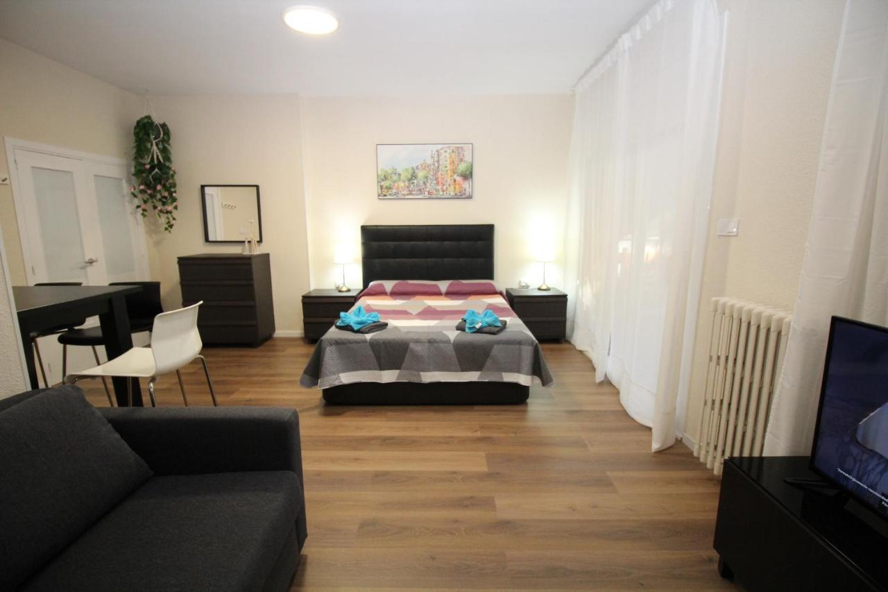 برشلونة Urgel Habitaciones المظهر الخارجي الصورة
